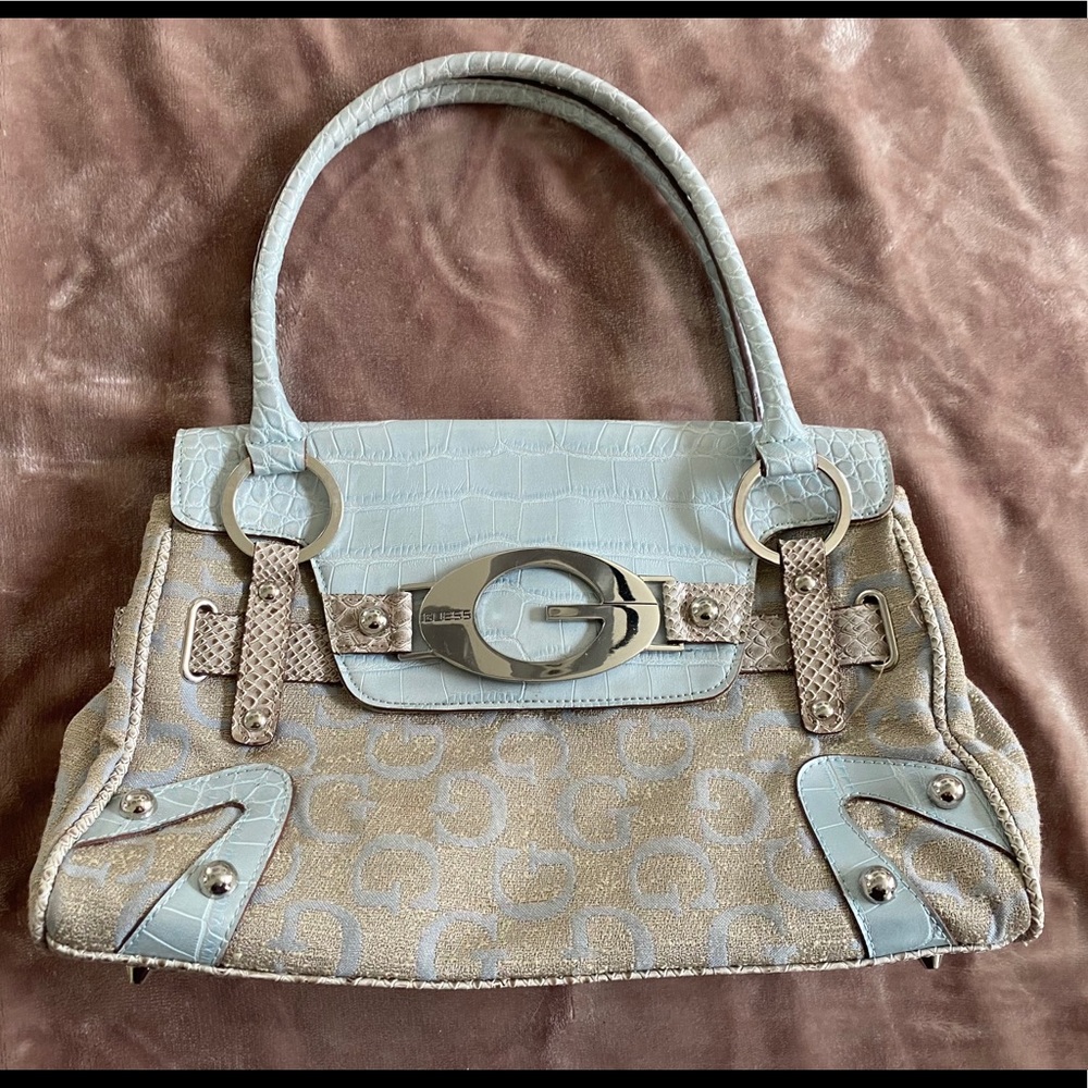 BABY BLUE GUESS BAG